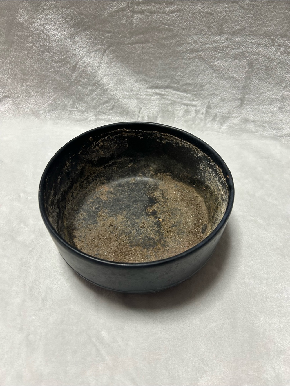 8.5 inch black medium ceramic pot planter